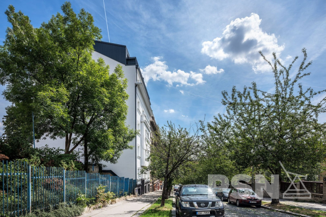 Obchodní jednotka Soběslavská 21