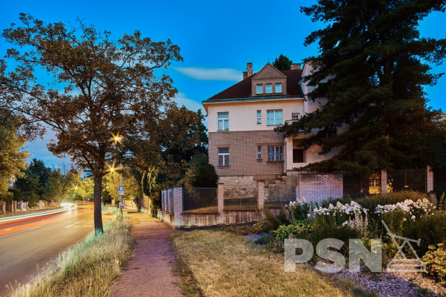 Vila na Ořechovce se zahradou a garáží Vila Slunná 16