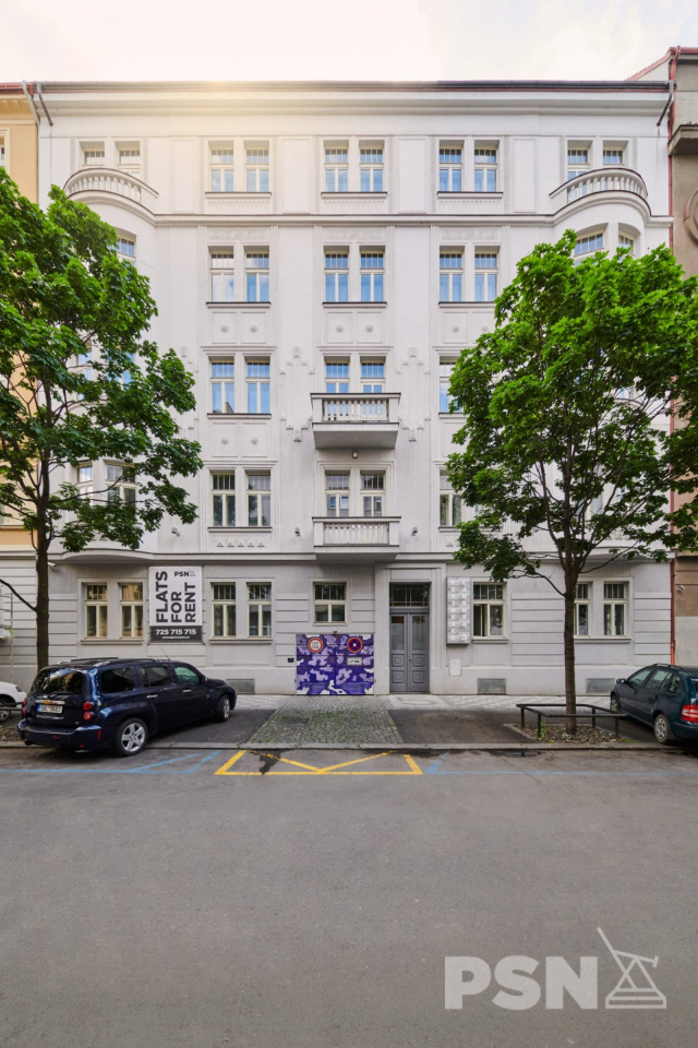 Pronájem bytu 3+1 Laubova 5, Praha 3, 130 00