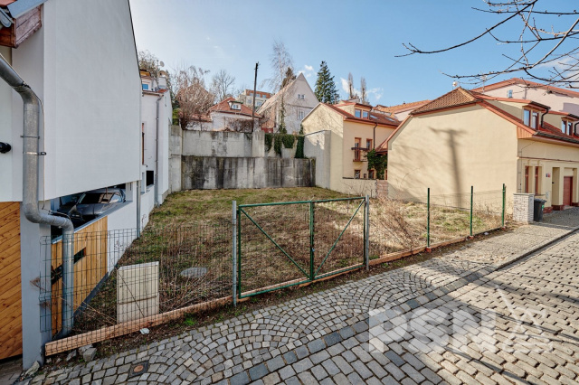 Prodej stavební parcely na Praze 6 Nad Hradním vodojemem, Praha 6